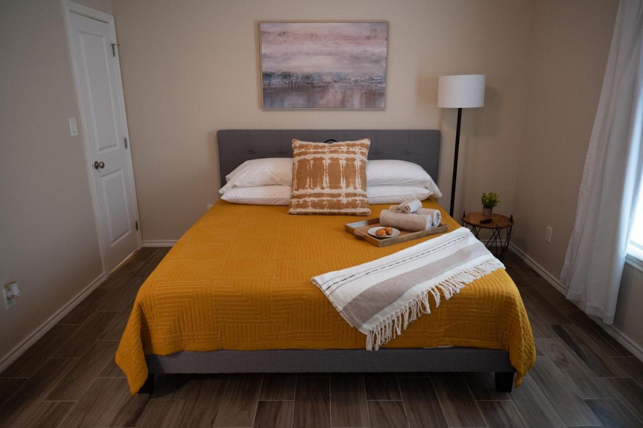 Апартаменти Fabulous King Size Bed In A Gated Neighborhood! Единбург Екстер'єр фото